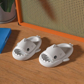 CHINELO SHARK -TUBARÃO | FRETE GRÁTIS - Lojas Promorin