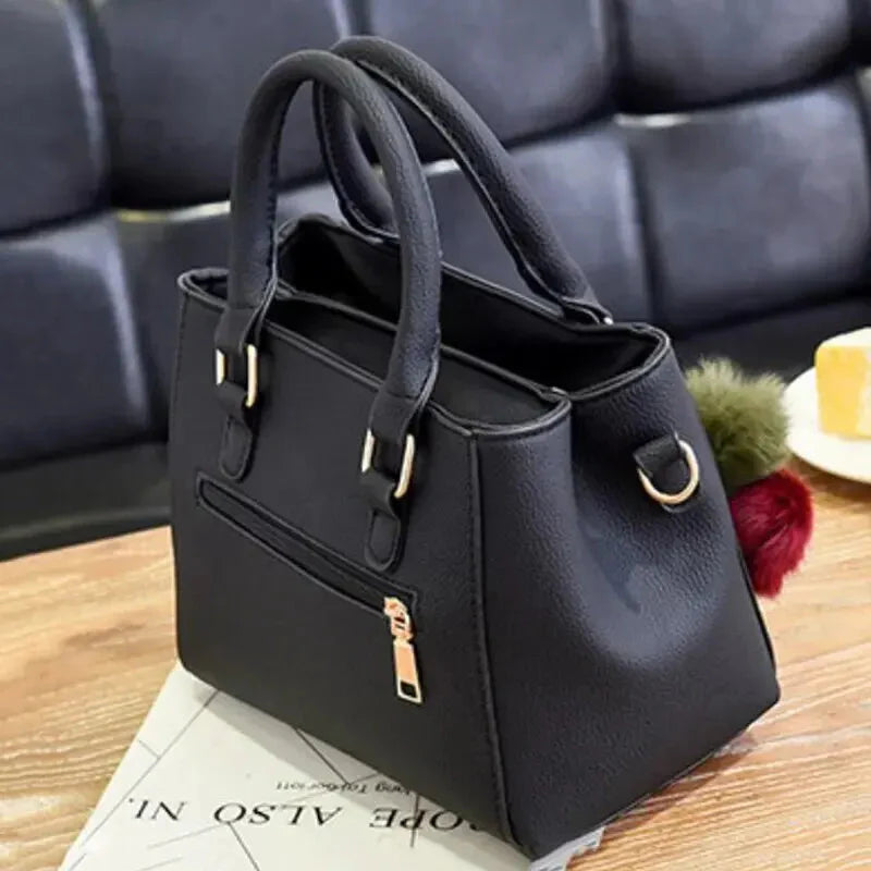 Bolsa Feminina de Couro Tassel